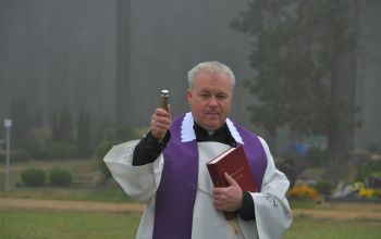 Jēkabpils pilsētas kapos notikusi jauno apbedījumu teritorijas iesvētīšana