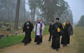 Jēkabpils pilsētas kapos notikusi jauno apbedījumu teritorijas iesvētīšana